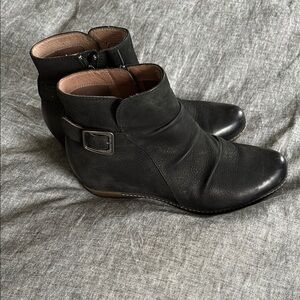 Stylish Black Ankle Boots with Buckle and Low Heel